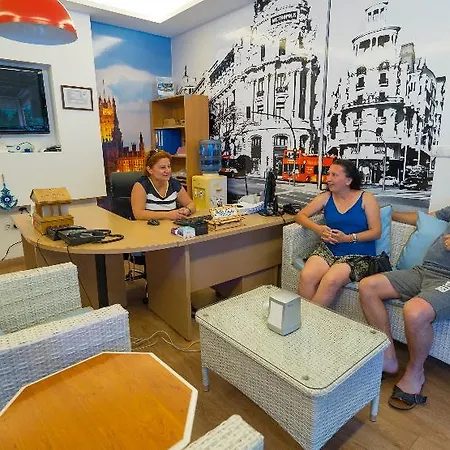 Apart Otel Arya 4*